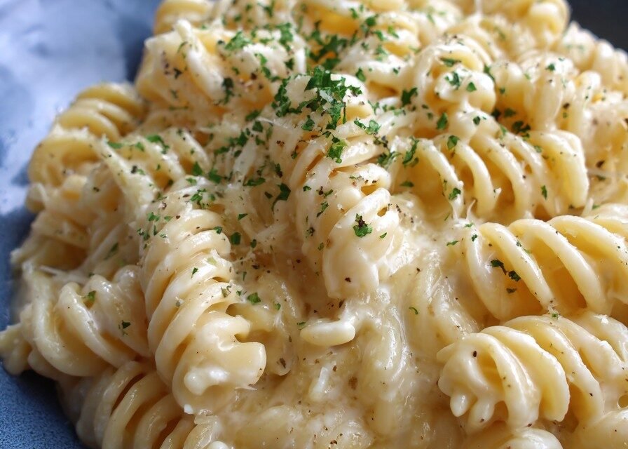 pasta with white sauce